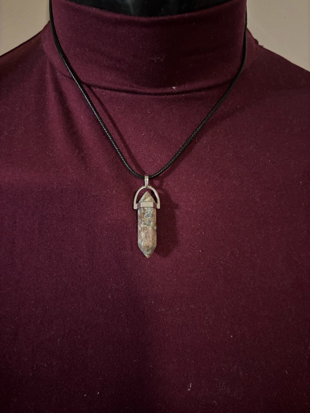 Unbranded Burgundy Stone Point Pendant Necklace